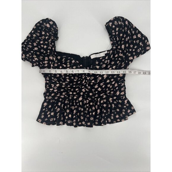 Astr Black Floral Crop Top - Picture 4 of 7